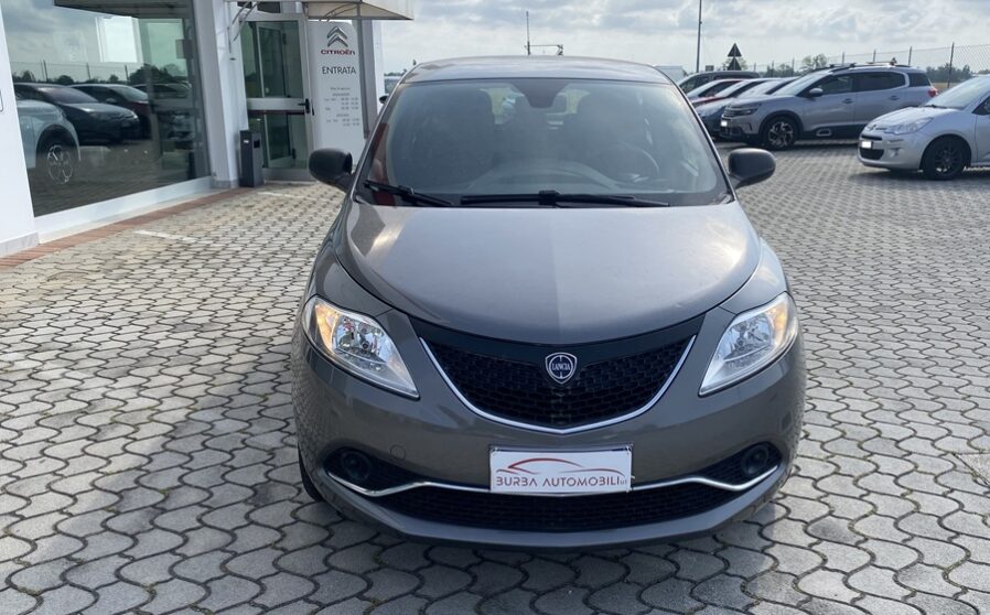 LANCIA YPSILON 1.2 69 CV SILVER