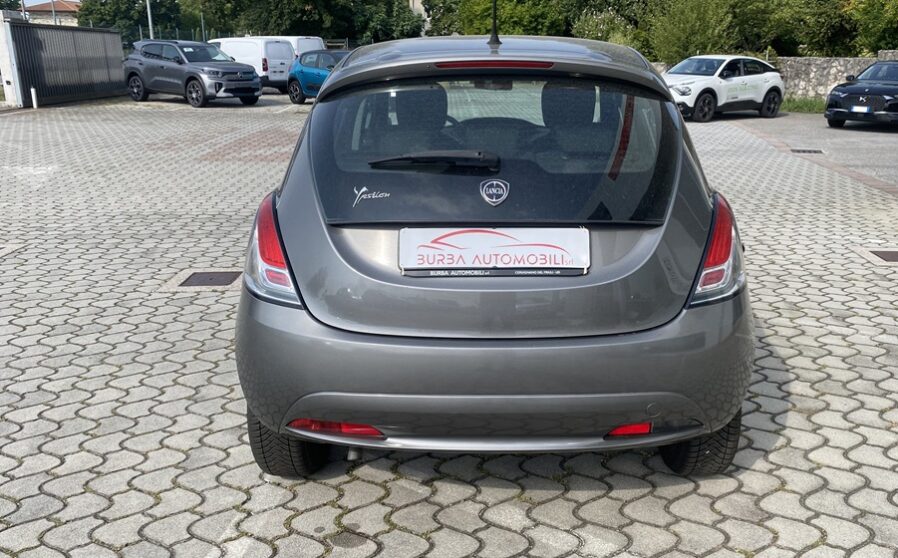 LANCIA YPSILON 1.2 69 CV SILVER