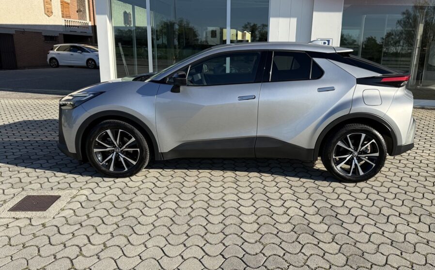 TOYOTA C-HR 1.8 HV TREND